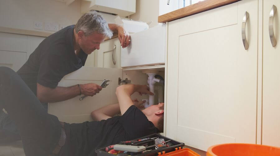 Professional burst pipe repair services in Devine, TX